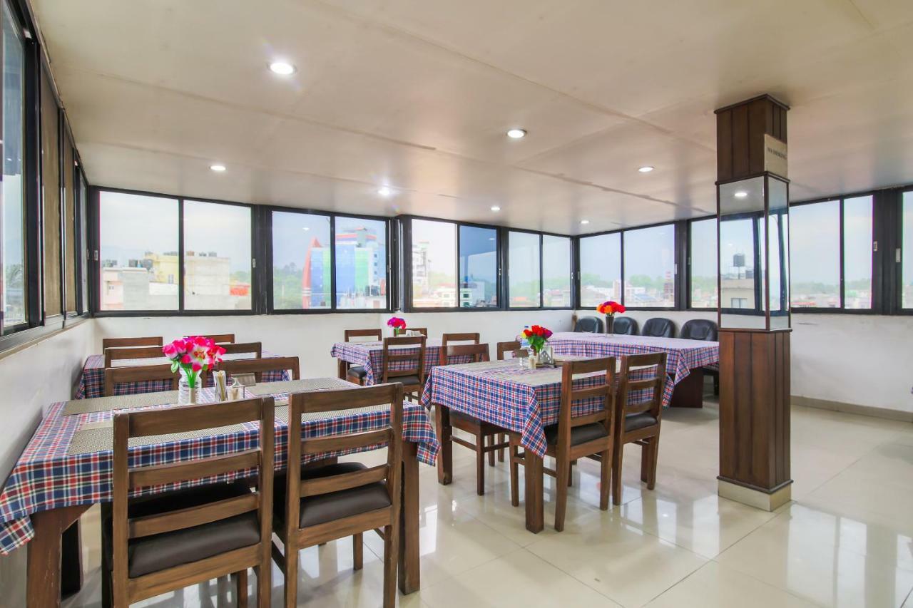 Oyo 358 Hotel Rose Star Kathmandu Exterior photo